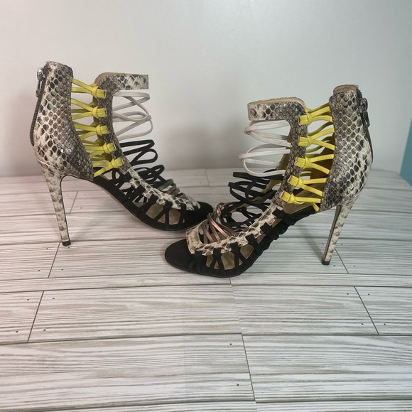 Steve Madden Sleik Sandals size 8 - Picture 5 of 13